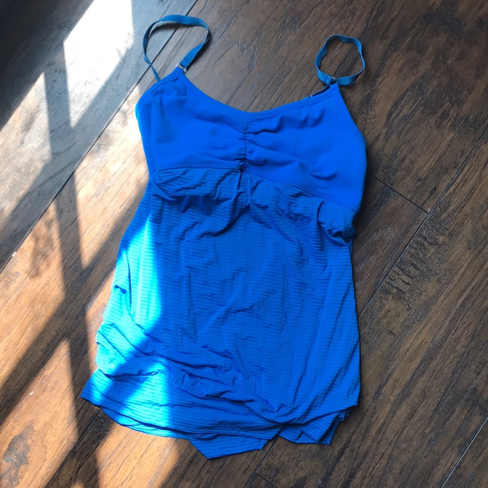 Beyond Yoga Blue open back tank adjustable straps